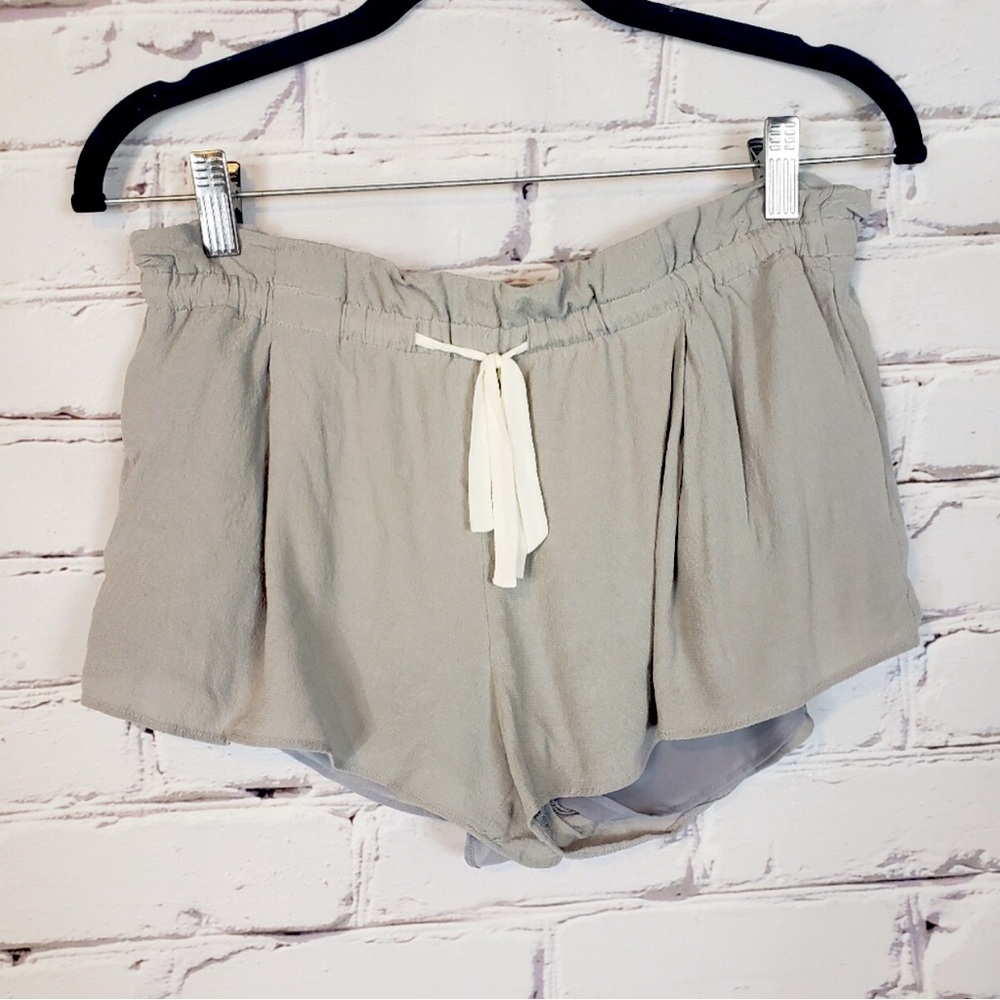 Wilfred Gray Montrouge Drawstring Shorts